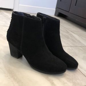 Black Ankle Boot with Heel